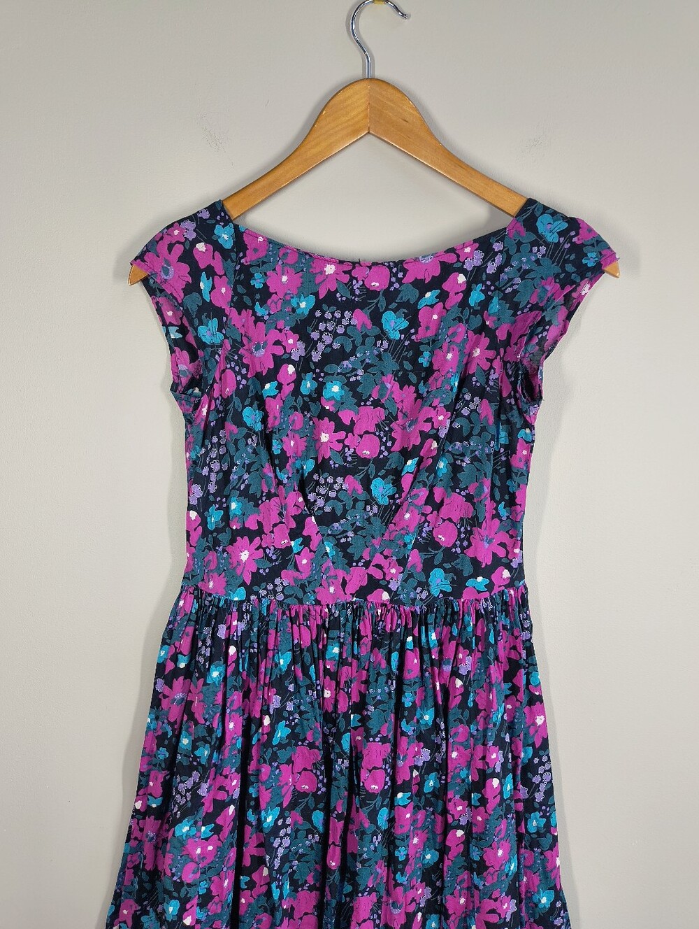 Susina Floral Cotton Dress in Navy with Pink & Teal Flowers, Size S - Picture 2 of 4